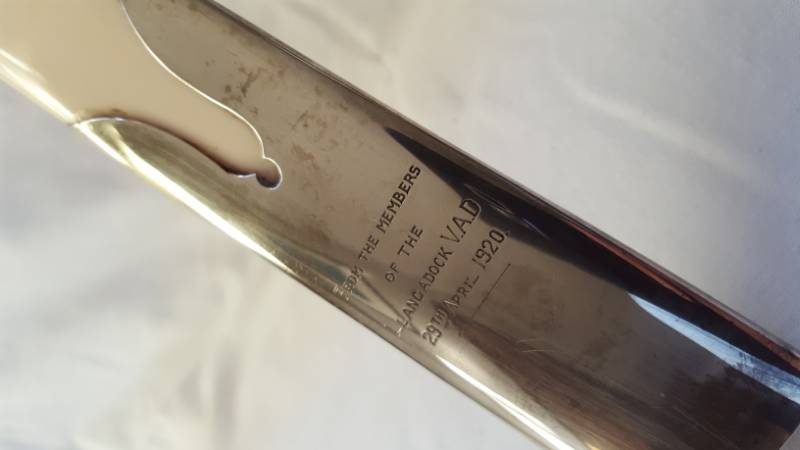 Silver & Ivory Page Turner