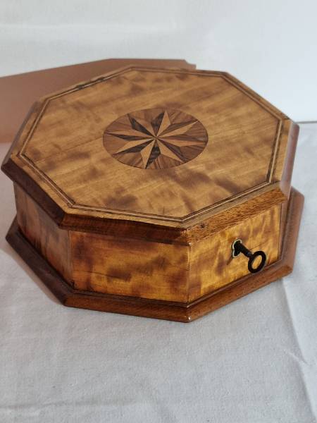 Georgian Satinwood Octagonal Jewellery Box 